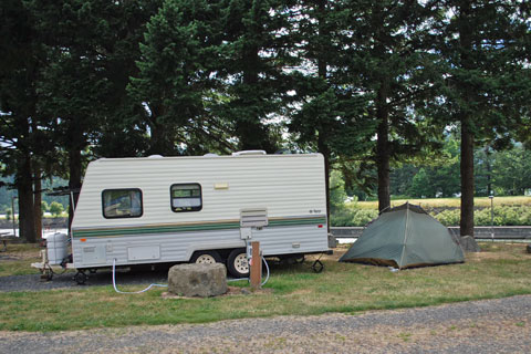 Cascade Locks Marine Park Campground,Columbia River Gorge, Oregon