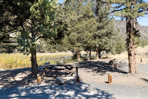 Lone Pine Campground, Cooked River, Oregon