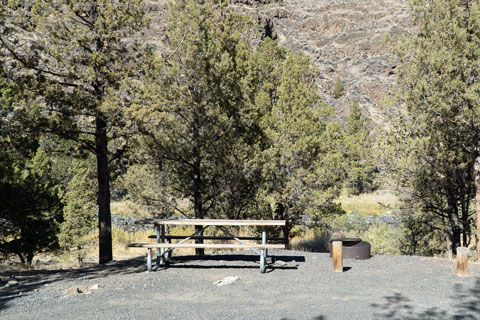 Postpile Campground, Cooked River, Oregon