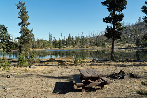 Deadhorse Lake Campground, Oregon