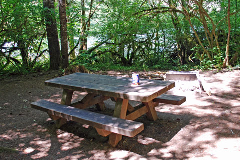 Boulder Flat Campground, North Umpqua River, Oregon